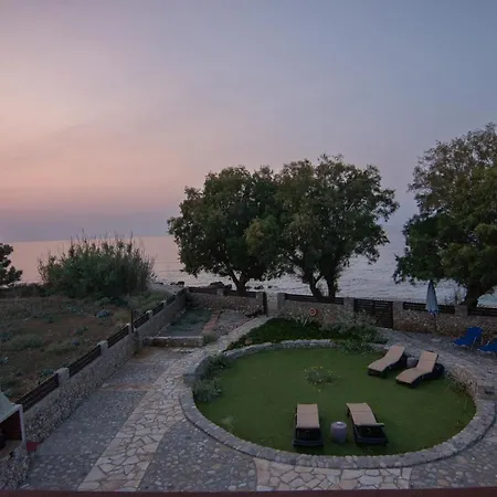 Thalassa Stavromenos Villa *
